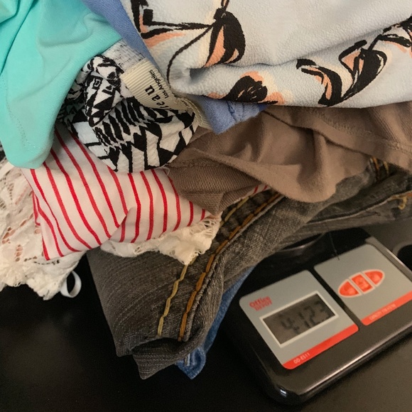 KEEP OR RESELL MYSTERY CLOTHING BOX LOT - Picture 2 of 2